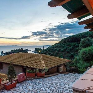 Double or Twin Room Sea View